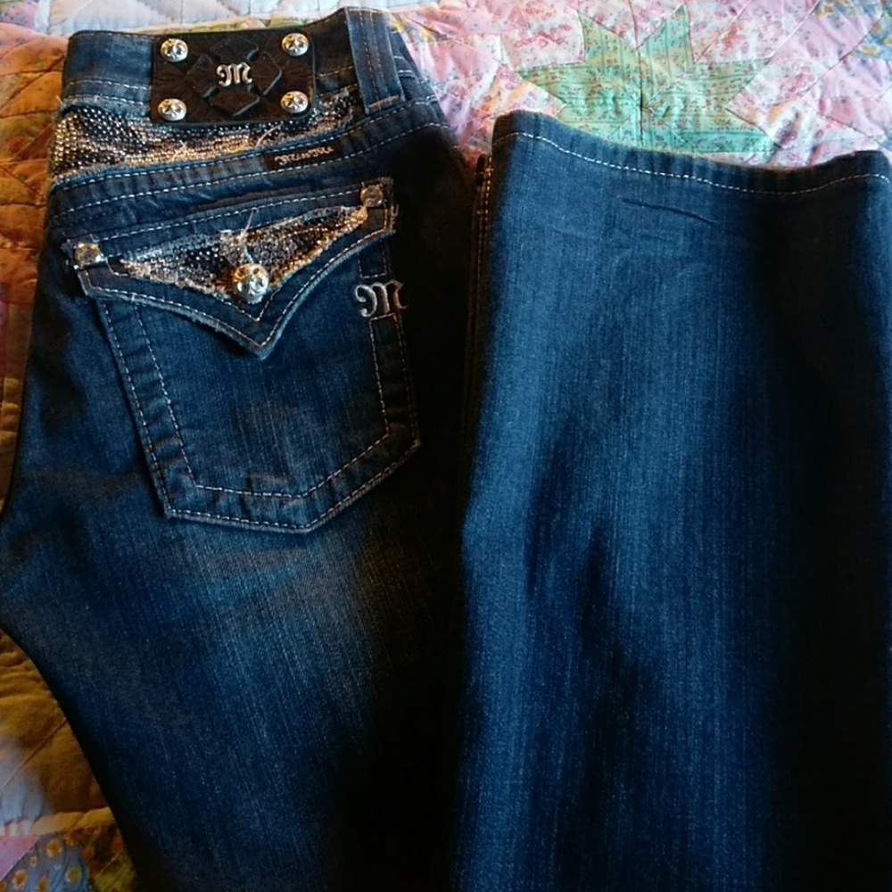 *SALE* Authentic Miss Me  jeans /28